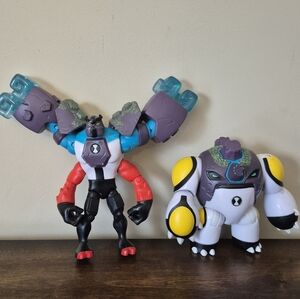 Lot Of 2  Ben 10 Omni Enhanced Figures Four Arms Action Figure /  Canonbolt